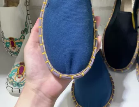 品牌型号 ：布仆绣艺 （手工布鞋，男女同款...