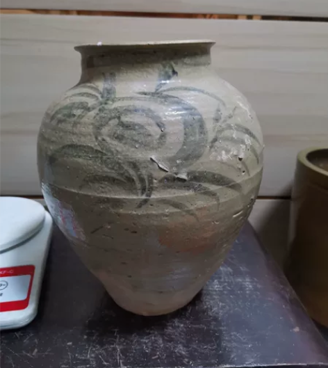 日本回流明代早期大青花罐，保真包老。高古瓷...