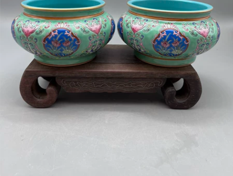 80年代景德镇库存厂货瓷器 精品手绘珐琅彩...