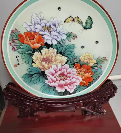 名师创作国色天香陶瓷摆件收藏 家居摆件赏盘...