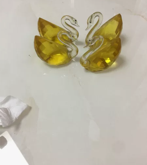 4个黄水晶小天鹅单个尺寸6cmx6cm（4...