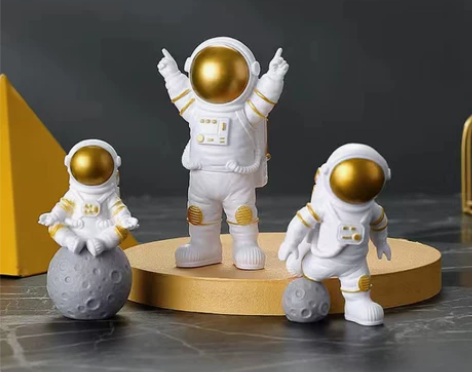 宇航员摆件可爱小太空人模型现代家居客厅桌面...