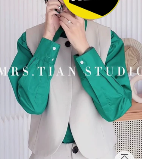 韩版西装马甲，出口韩国进口面料，服装店倒闭...