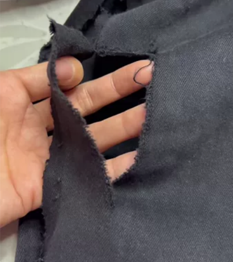 羽绒服破洞 无痕修复  艺术绣补 价格为预...