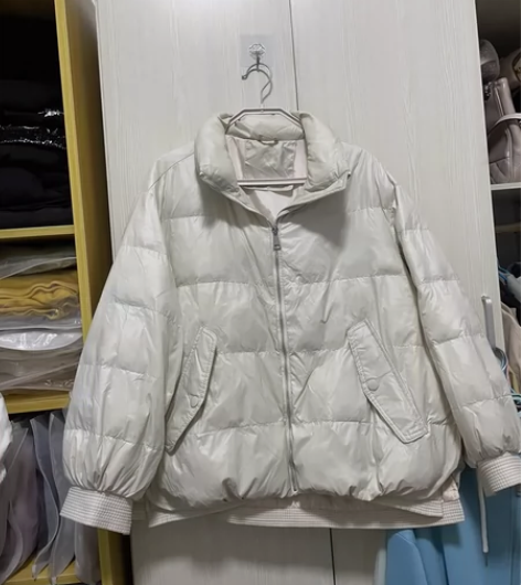 米白色面包服羽绒服 如图的颜色样式，米白色...