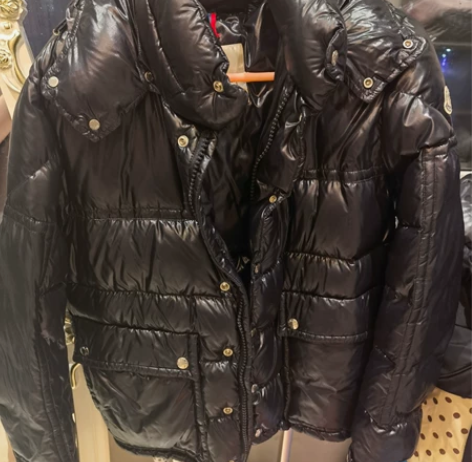 moncler限量羽绒服正品maya 我老...