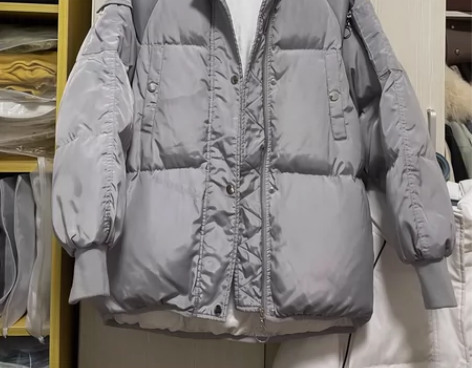 唐狮灰色羽绒服面包服 如图，唐狮家的，填充...