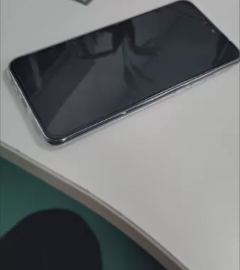 出掉 华为畅享9plas买来家里孩子上网课...