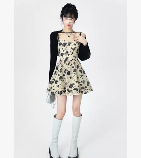 芭比姨 吊带连衣裙女秋季新款小个子甜辣露背...