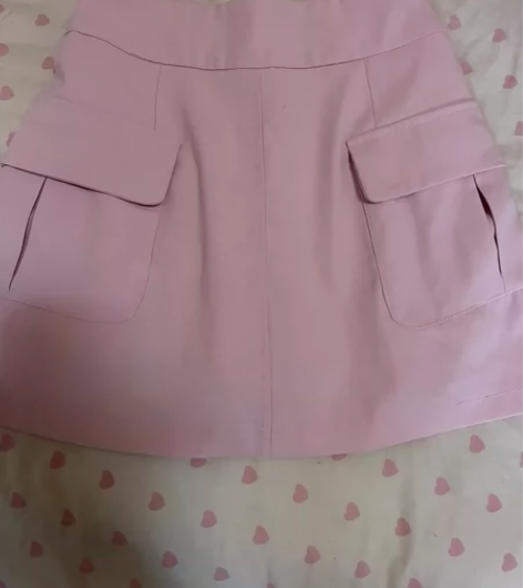 A字裙 面料柔软 带内衬 实体180购入 ...