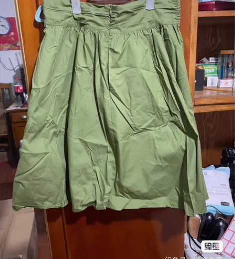 全新正品赵大喜女夏季皱腰大摆半身裙，腰围7...