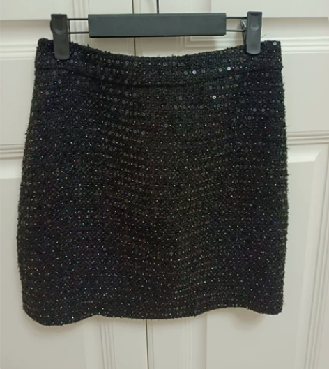 亮片短裙，一步裙，秋冬款，面料比较厚有里衬...