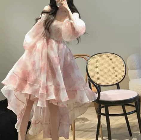 甜美在逃公主仙女生日裙泡泡袖收腰蓬蓬连衣裙...