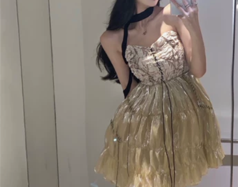 法式一字肩连衣裙女夏季收腰气质高级设计感小...