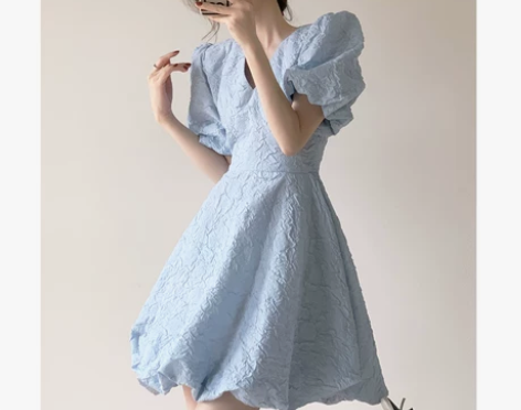 印思 蓝色法式泡泡袖连衣裙2022夏季宫廷...