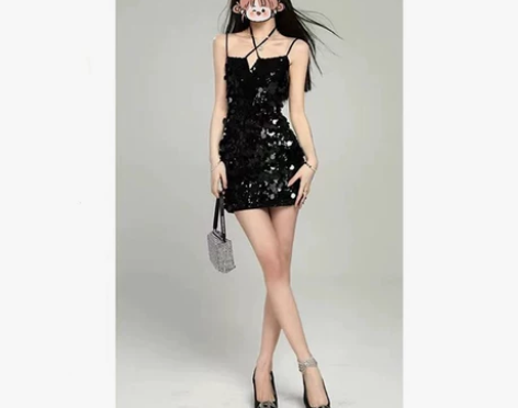 芭比姨 亮片吊带连衣裙女夏季新款性感辣妹拽...