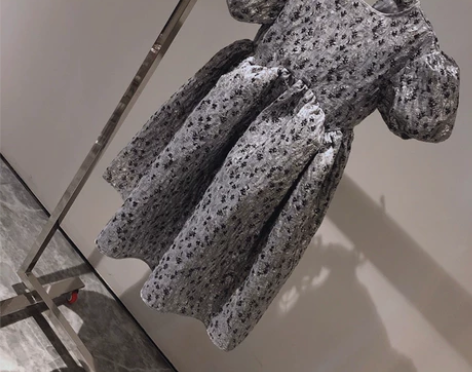 韩版高腰连衣裙，从买手店买的花八百，可不是...