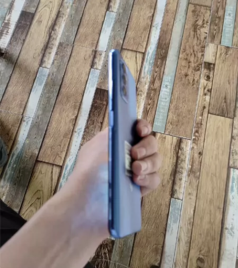 华为麦芒 11 5G手机，9.8新整套充电...