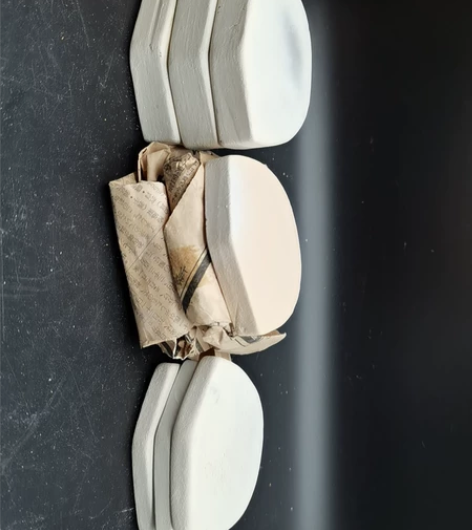 日本白泥炉炉垫，一共有不同厚度的三款，每款...