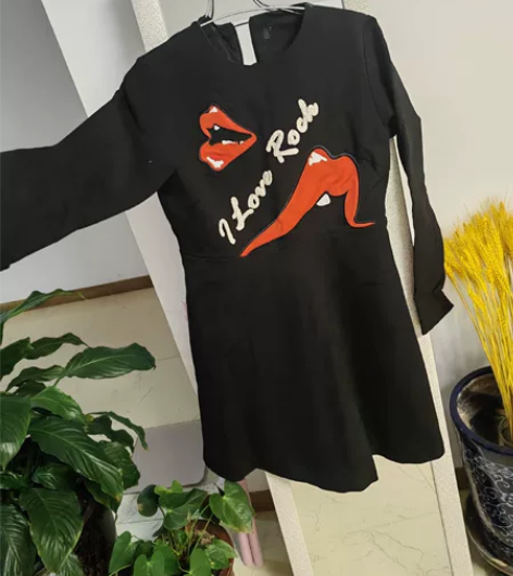 长袖连衣裙 感兴趣的话点“我想要”和我私聊...