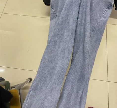 牛仔裤 微喇叭 m码 超级超级软 贴身舒适...