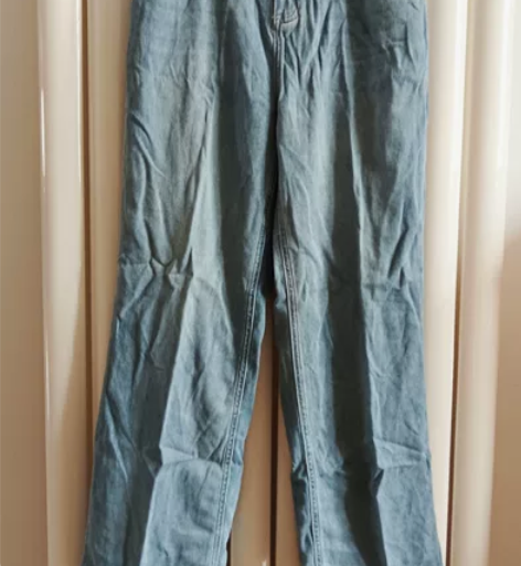 女士软牛仔阔腿裤，全新，腰围79，臀围10...