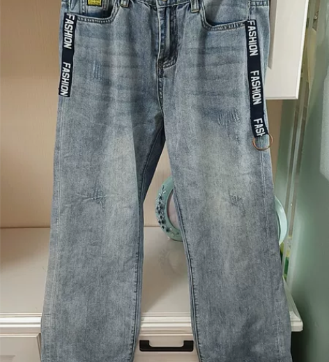 薄款七分牛仔裤,腰围74厘米,裤长85厘米...