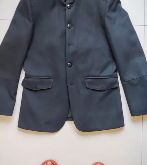 男外套111码，本人胖了，穿不了了 感兴趣...