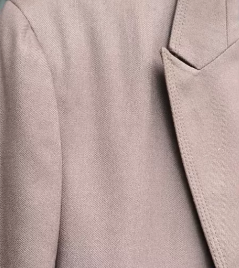 HIM西装 原价五百多买的 穿过四五次 衣...