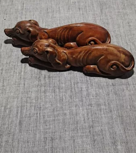 老黄杨木雕   瘦犬镇纸 一线下乡收货，各...