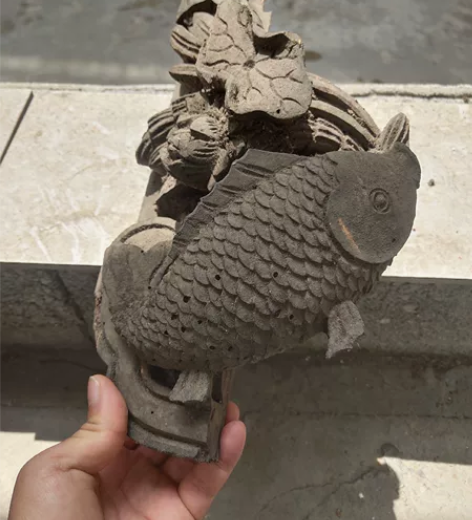 百年老木雕，一只鲤鱼栩栩如生。百年老风化。...