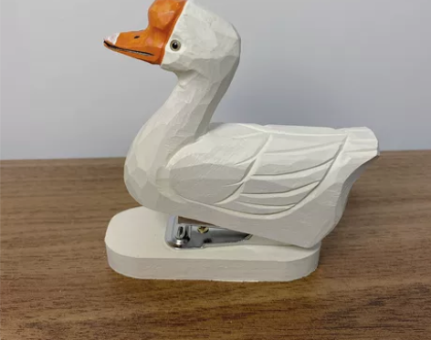 大鹅木雕订书机 嘎嘎嘎鹅木雕工艺品摆件 呆...