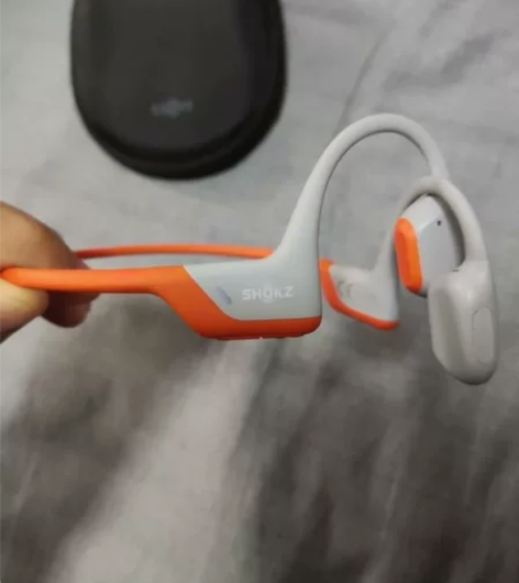 带保出蓝牙耳机 闲置全新韶音As810 S...