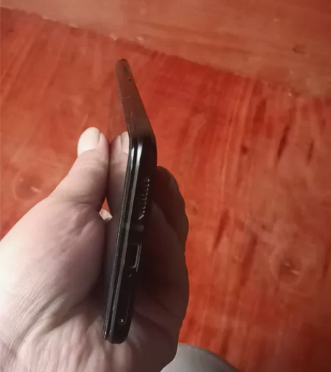 红魔16+256！不跑了干其它行业去了，屏...