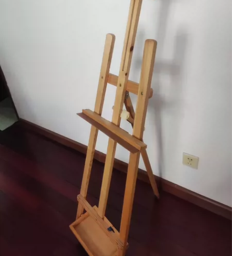 全新实木画架，环保，结实，可调节画板的高度...