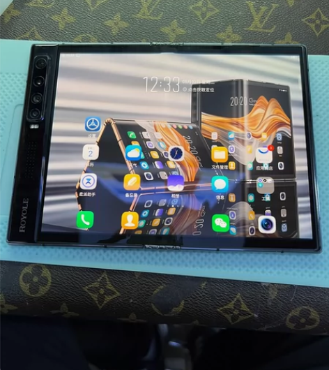 柔宇2代折叠屏双卡5G8?256 备用嘎嘎...