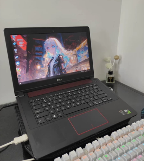 戴尔笔记本电脑/戴尔14-7447 二手笔...