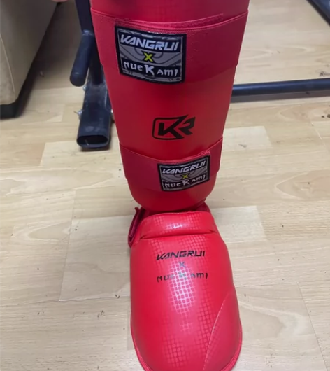 全新跆拳道 空手道护具 护腿 质量非常好 ...