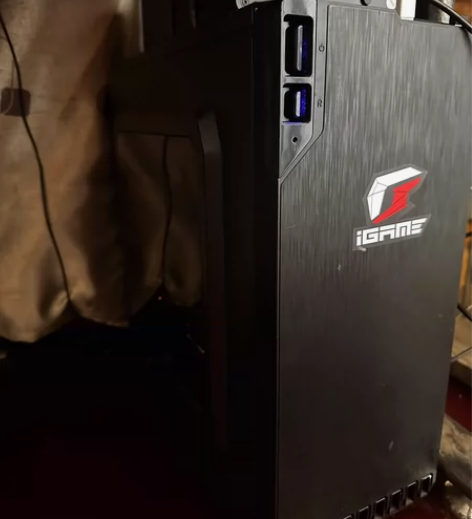 台式机主机，配置一般显卡可以，日常办公游戏...