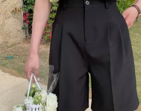 黑色西装短裤女夏薄款宽松显瘦直筒高腰垂感五...