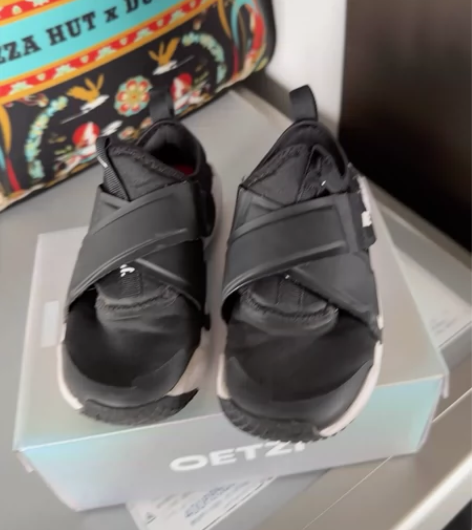 耐克童鞋，28码。 感兴趣的话点“我想要”...