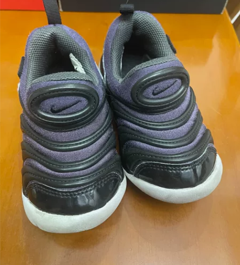 耐克毛毛虫，朋友送的，保真，8c 感兴趣的...