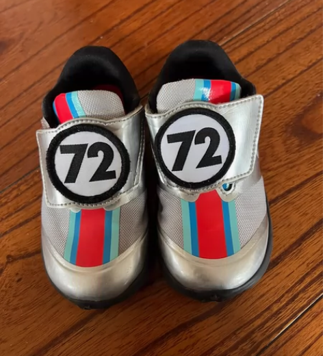 耐克中性鞋8C，14cm，25码。新旧如图...