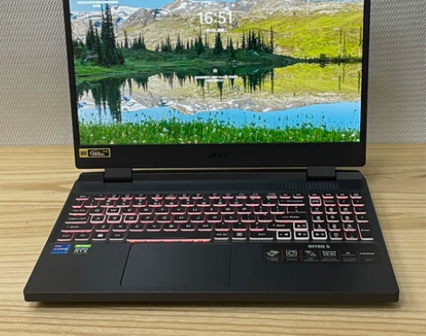 宏碁暗影骑士擎15寸游戏本在保带盒 i7-...