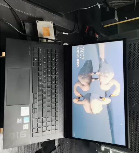 ?狗东买的惠普暗影精灵7， 全都是原装，拆...