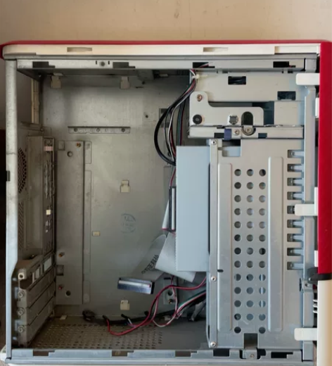 方正电脑机箱，带光驱，沙河口自取。 感兴趣...