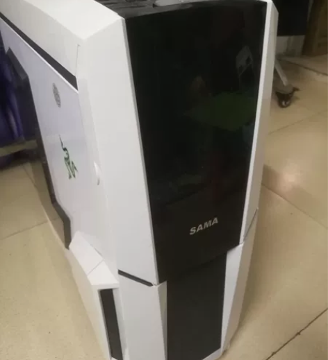 机械蜘蛛m4机箱工程版，成色战痕累累，机箱...