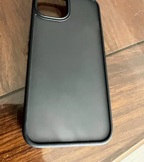 iPhone 13 磨砂透视手机套。22年8月份实体店购买包...