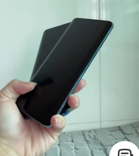 一加7t pro，8/256g￥999小老...