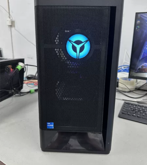 7-183  联想(Lenovo)拯救者刃...